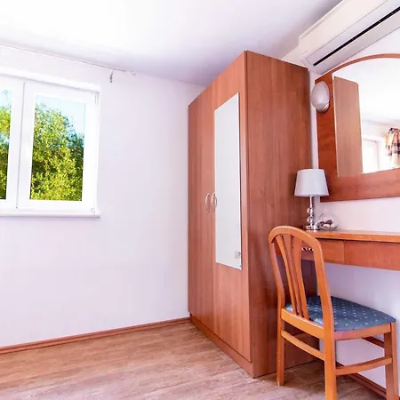 Petra アパート *