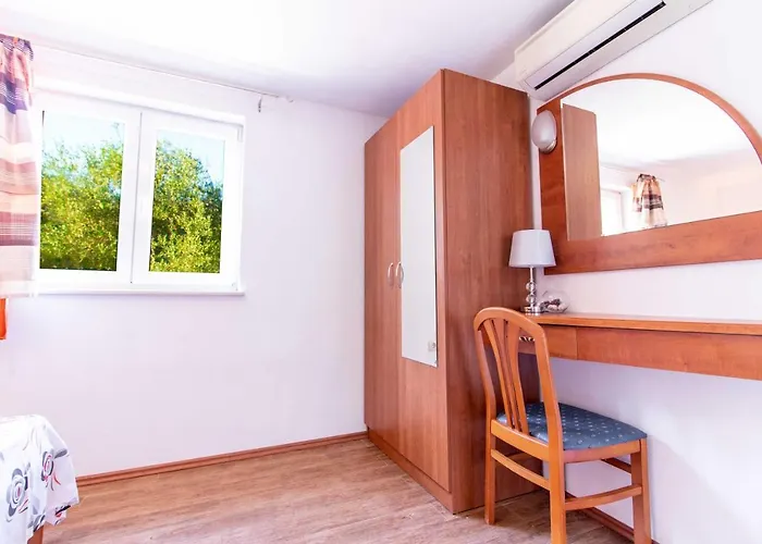 Petra Apartment *